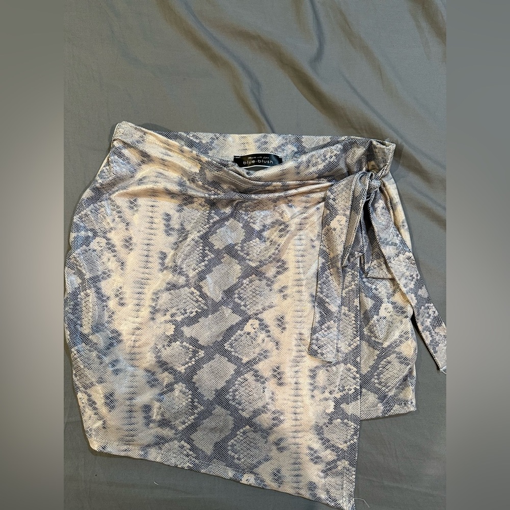 Blue Blush Snakeskin Mini Skirt Size Small